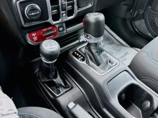 Jeep Wrangler 2023 4x4 Rubicon 4xe 4 puertas SUV