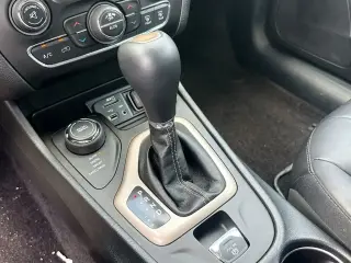 Jeep Cherokee 2018 4x4 Limited 4 puertas SUV
