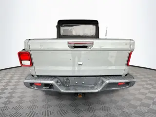 Jeep Gladiator 2021 4x4 Sport 4 puertas Crew Cab 5.0 pies SB
