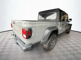 Jeep Gladiator 2021 4x4 Sport 4 puertas Crew Cab 5.0 pies SB