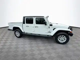 Jeep Gladiator 2023 4x4 Willys Sport 4 puertas Crew Cab 5.0 pies SB