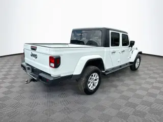 Jeep Gladiator 2023 4x4 Willys Sport 4 puertas Crew Cab 5.0 pies SB