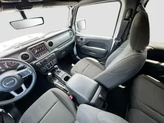 Jeep Gladiator 2023 4x4 Overland 4 puertas Cabina Crew 5.0 pies. SB