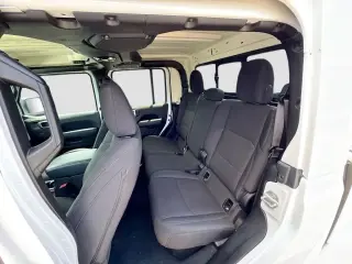 Jeep Gladiator 2023 4x4 Overland 4 puertas Cabina Crew 5.0 pies. SB