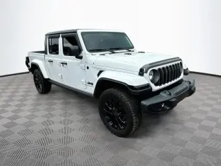 Jeep Gladiator 2025 4x4 Big Bear 4 puertas Crew Cab 5.0 pies SB