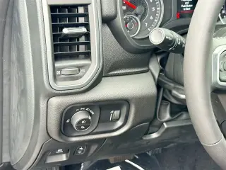 Ram 1500 2025 4x2 Big Horn Cabina Crew de 4 puertas, caja de 5.6 pies