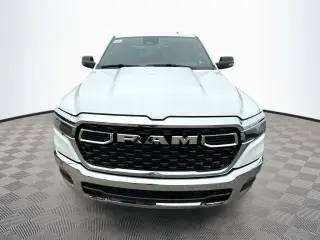 Ram 1500 2025 4x2 Big Horn Cabina Crew de 4 puertas, caja de 5.6 pies