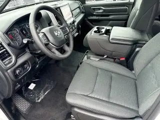 Ram 1500 2025 4x2 Big Horn Cabina Crew de 4 puertas, caja de 5.6 pies