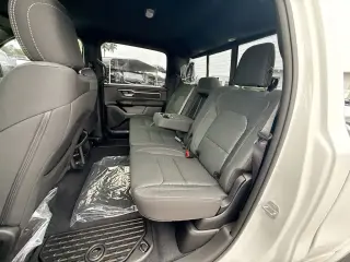 Ram 1500 2025 4x2 Big Horn Cabina Crew de 4 puertas, caja de 5.6 pies