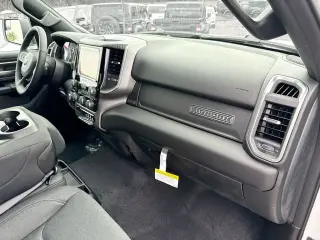 Ram 1500 2025 4x2 Big Horn Cabina Crew de 4 puertas, caja de 5.6 pies