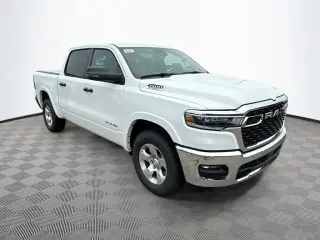 Ram 1500 2025 4x2 Big Horn Cabina Crew de 4 puertas, caja de 5.6 pies