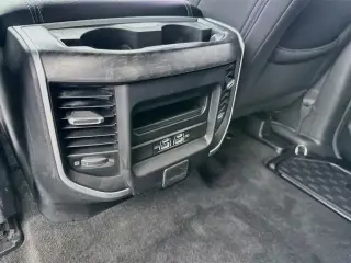 Ram 1500 2022 4x2 Big Horn Cabina de tripulación de 4 puertas y caja de 5.6 pies