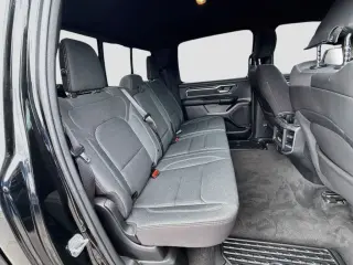 Ram 1500 2022 4x2 Big Horn Cabina de tripulación de 4 puertas y caja de 5.6 pies