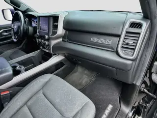 Ram 1500 2022 4x2 Big Horn Cabina de tripulación de 4 puertas y caja de 5.6 pies