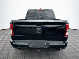Ram 1500 2022 4x2 Big Horn Cabina de tripulación de 4 puertas y caja de 5.6 pies