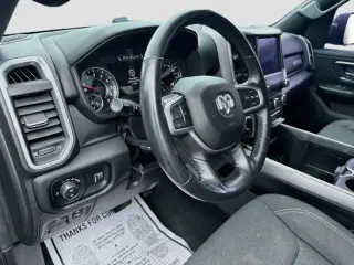 Ram 1500 2022 4x2 Big Horn Cabina de tripulación de 4 puertas y caja de 5.6 pies