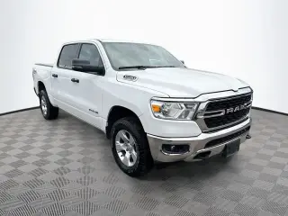 Ram 1500 2023 4x4 Big Horn Cabina Crew 4 puertas 5.6 pies. Pickup SB