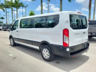 Furgoneta Ford Transit 2024 350 XL 3 puertas LWB Techo Bajo Van de Pasajeros
