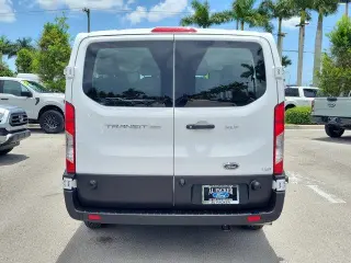 Furgoneta Ford Transit 2024 350 XL 3 puertas LWB Techo Bajo Van de Pasajeros