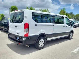 Furgoneta Ford Transit 2024 350 XL 3 puertas LWB Techo Bajo Van de Pasajeros