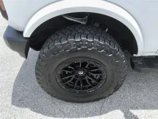 Ford Bronco 2023 4x4 Outer Banks 4 puertas SUV