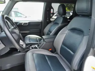 Ford Bronco 2023 4x4 Outer Banks 4 puertas SUV