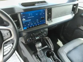 Ford Bronco 2023 4x4 Outer Banks 4 puertas SUV