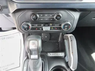 Ford Bronco 2023 4x4 Outer Banks 4 puertas SUV