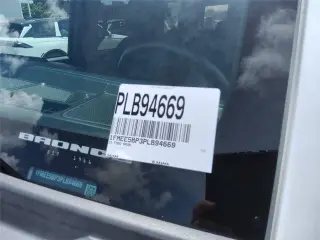 Ford Bronco 2023 4x4 Outer Banks 4 puertas SUV