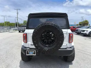 Ford Bronco 2023 4x4 Outer Banks 4 puertas SUV