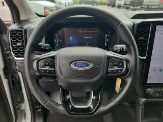 Ford Ranger 2024 4x4 XLT 4 puertas SuperCrew con caja de 5.0 pies