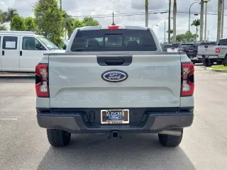 Ford Ranger 2024 4x4 XLT 4 puertas SuperCrew con caja de 5.0 pies