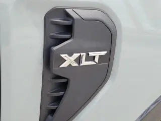 Ford Ranger 2024 4x4 XLT 4 puertas SuperCrew con caja de 5.0 pies