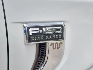 Ford F-150 2021 4x2 King Ranch 4 puertas SuperCrew 5.5 pies. SB