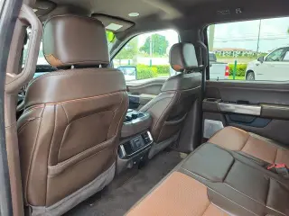 Ford F-150 2021 4x2 King Ranch 4 puertas SuperCrew 5.5 pies. SB