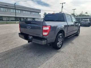 Ford F-150 2023 4x2 XL 4 puertas SuperCrew 5.5 pies. SB