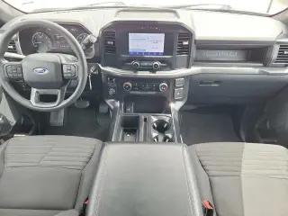 Ford F-150 2023 4x2 XL 4 puertas SuperCrew 5.5 pies SB