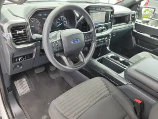 Ford F-150 2023 4x2 XL 4 puertas SuperCrew 5.5 pies SB