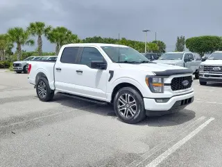 Ford F-150 2023 4x2 XL 4 puertas SuperCrew 5.5 pies SB