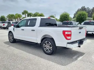 Ford F-150 2023 4x2 XL 4 puertas SuperCrew 5.5 pies SB