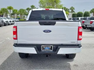 Ford F-150 2023 4x2 XL 4 puertas SuperCrew 5.5 pies SB