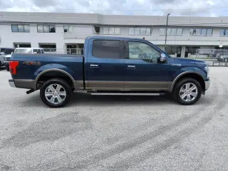 Ford F-150 2019 4x4 Lariat 4 puertas SuperCrew 5.5 pies. SB