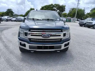 Ford F-150 2019 4x4 Lariat 4 puertas SuperCrew 5.5 pies. SB