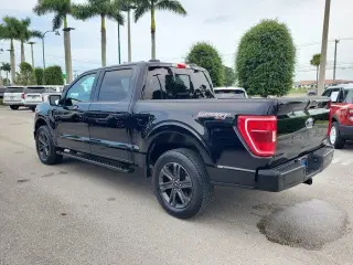 Ford F-150 2023 4x4 XLT 4 puertas SuperCrew 5.5 pies SB