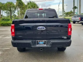 Ford F-150 2023 4x4 XLT 4 puertas SuperCrew 5.5 pies. SB