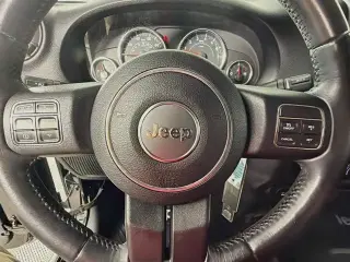 Jeep Wrangler 2015 4x4 Sport 2 puertas SUV
