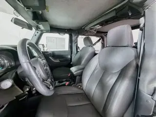Jeep Wrangler 2015 4x4 Sport 2 puertas SUV
