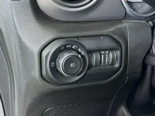 Jeep Wrangler Unlimited 2021 4x4 Sport 4 puertas SUV