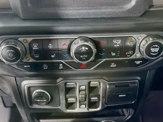 Jeep Wrangler Unlimited 2021 4x4 Sport 4 puertas SUV
