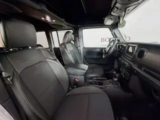 Jeep Wrangler Unlimited 2021 4x4 Sport 4 puertas SUV